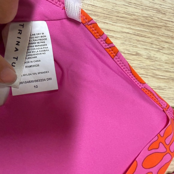 Trina Turk Trellis Twist Plunge Maillot One Piece Swimsuit - Picture 8 of 8